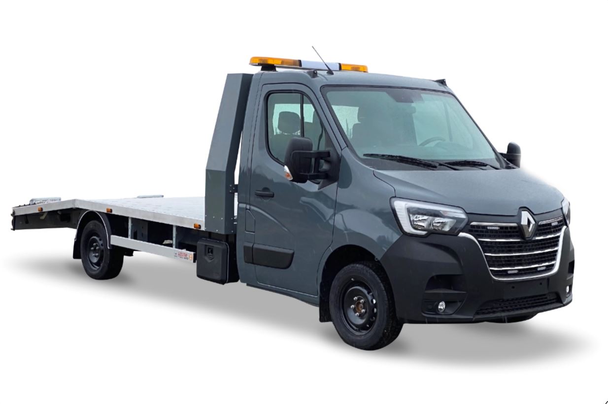 Autolaweta na nowym Renault Master z najazdami — Moto Wektor